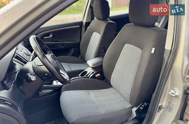 Хетчбек Kia Ceed 2010 в 