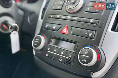 Хетчбек Kia Ceed 2010 в 