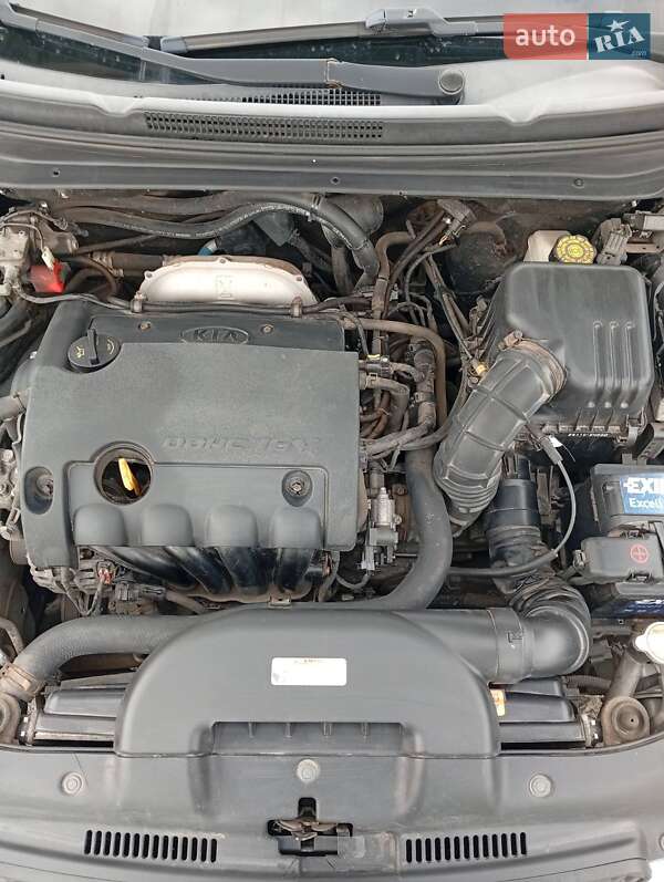 Хетчбек Kia Ceed 2008 в Яготині