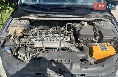 Хэтчбек Kia Ceed 2008 в 
