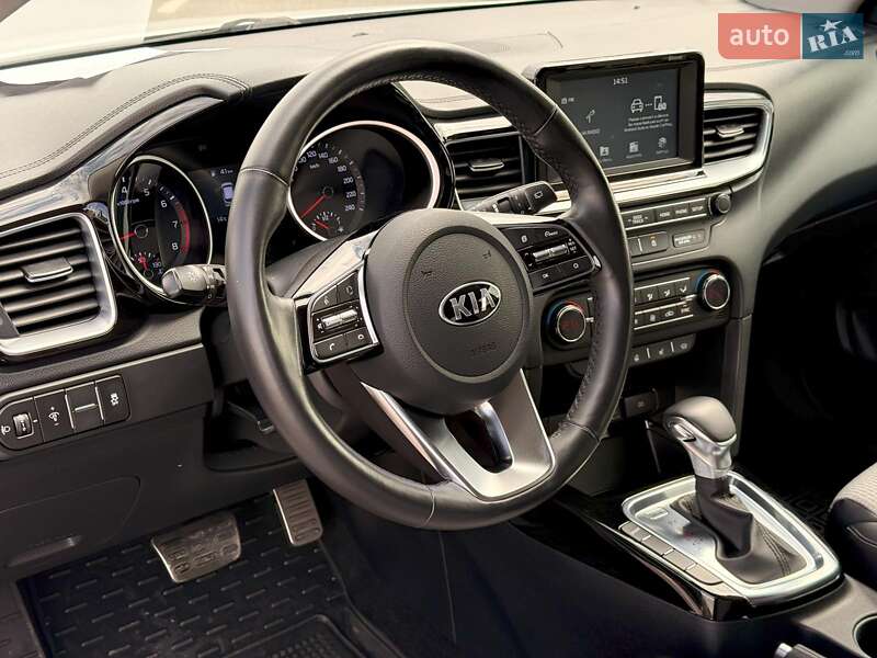 Хэтчбек Kia Ceed 2019 в Львове