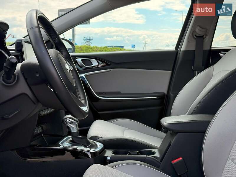 Хэтчбек Kia Ceed 2019 в Львове