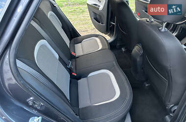 Хэтчбек Kia Ceed 2013 в 
