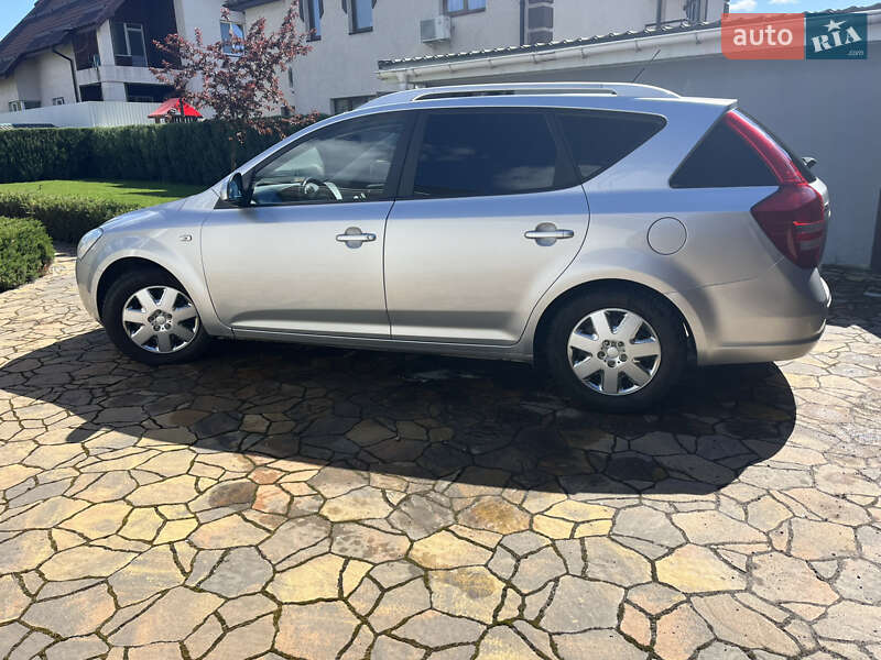 Универсал Kia Ceed 2008 в Киеве