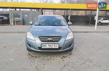 Хэтчбек Kia Ceed 2008 в Киеве
