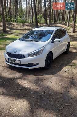 Хэтчбек Kia Ceed 2013 в Ахтырке