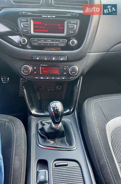 Хэтчбек Kia Ceed 2012 в 