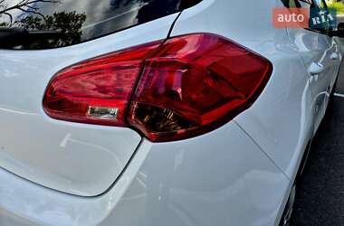 Хэтчбек Kia Ceed 2016 в 