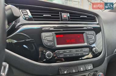 Хэтчбек Kia Ceed 2016 в 