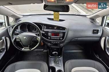 Хэтчбек Kia Ceed 2016 в 