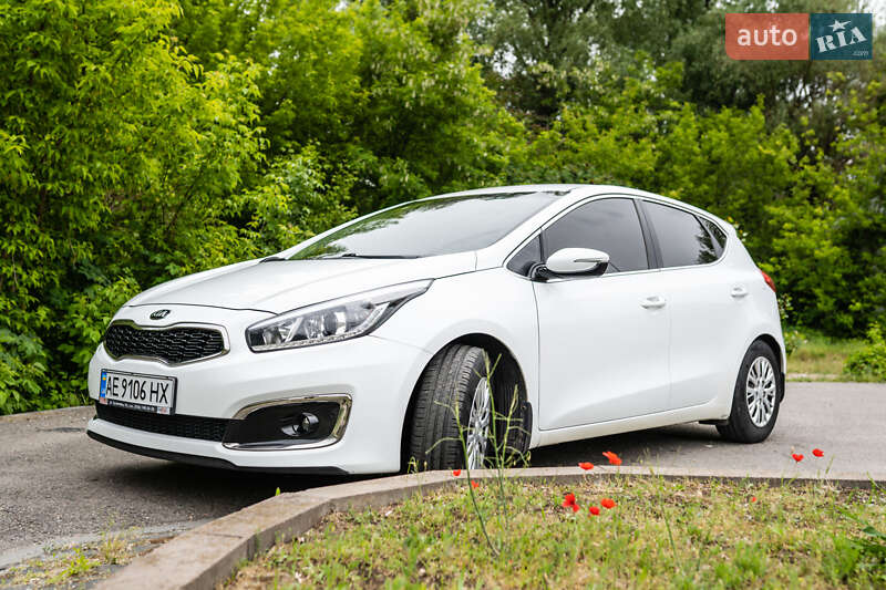 Хэтчбек Kia Ceed 2016 в Днепре фото 3 Хэтчбек Kia Ceed 2016 в Днепре