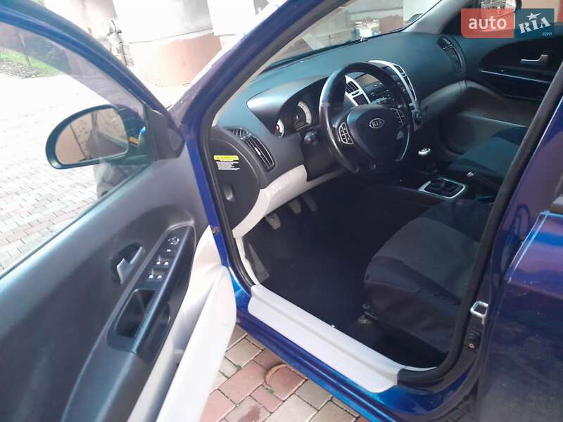 Хетчбек Kia Ceed 2008 в Іршаві фото 7 Хетчбек Kia Ceed 2008 в Іршаві