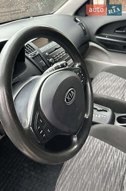 Хетчбек Kia Ceed 2009 в 