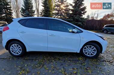 Хетчбек Kia Ceed 2015 в 