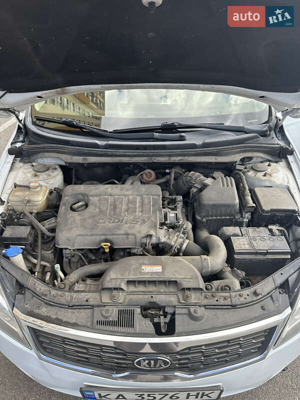 Универсал Kia Ceed 2010 в Киеве