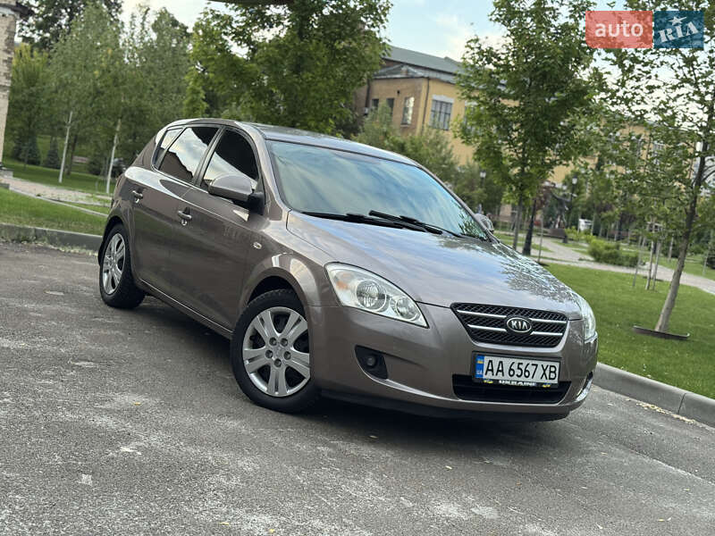 Универсал Kia Ceed 2007 в Киеве
