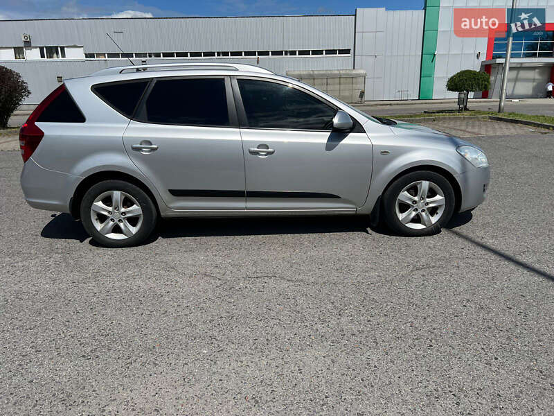 Универсал Kia Ceed 2007 в Ужгороде