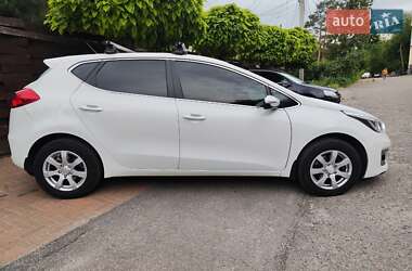 Хетчбек Kia Ceed 2016 в Дніпрі