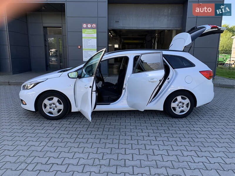 Универсал Kia Ceed 2013 в Калуше
