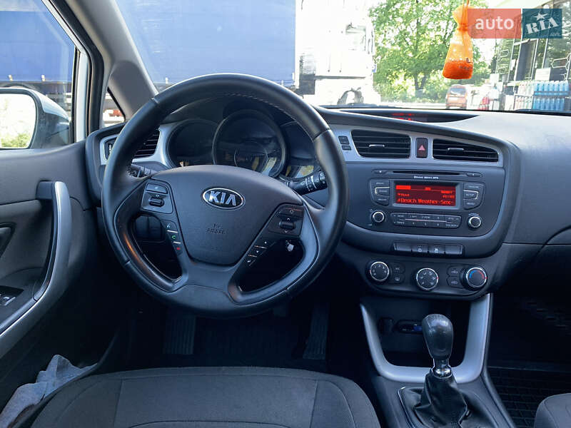 Универсал Kia Ceed 2013 в Калуше