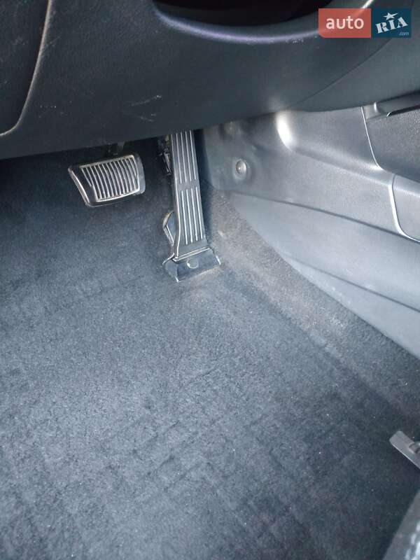 Хэтчбек Kia Ceed 2013 в Новоукраинке
