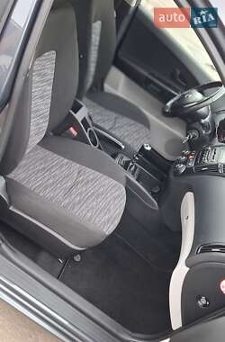 Хэтчбек Kia Ceed 2009 в 