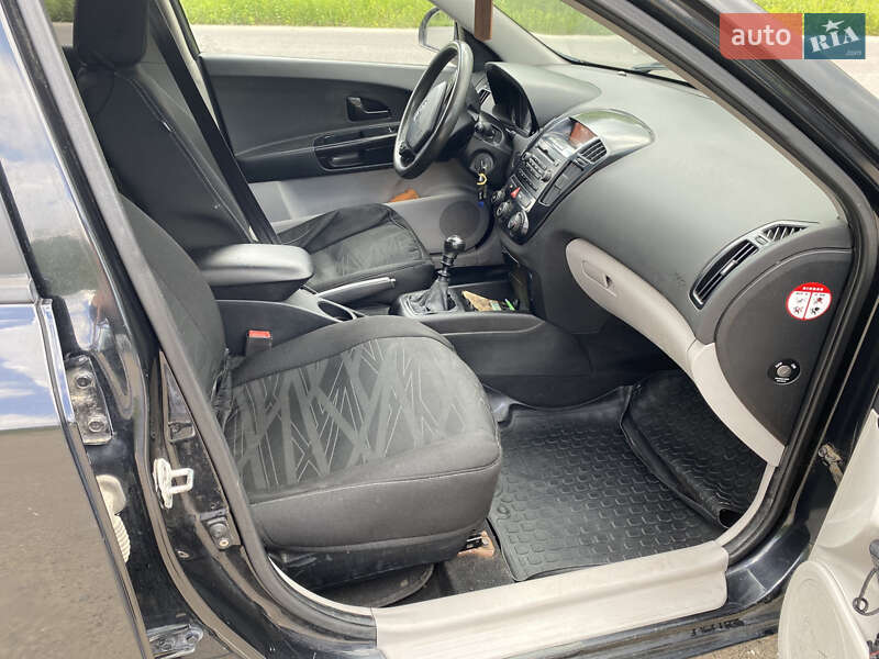 Хэтчбек Kia Ceed 2008 в Львове