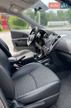 Универсал Kia Ceed 2011 в 