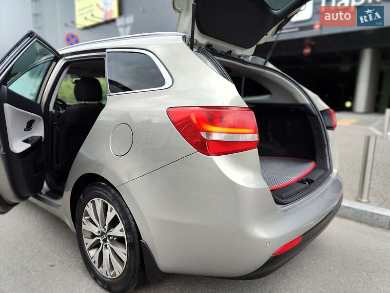 Универсал Kia Ceed 2016 в Киеве