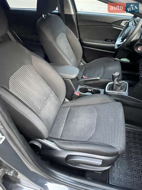 Хэтчбек Kia Ceed 2019 в Яготине фото 27 Хэтчбек Kia Ceed 2019 в Яготине