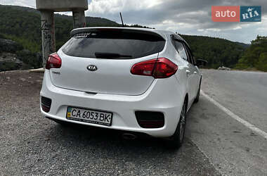 Хэтчбек Kia Ceed 2016 в 