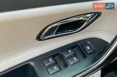 Хэтчбек Kia Ceed 2013 в 