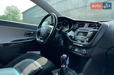 Хэтчбек Kia Ceed 2013 в 
