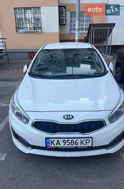 Хэтчбек Kia Ceed 2016 в Киеве