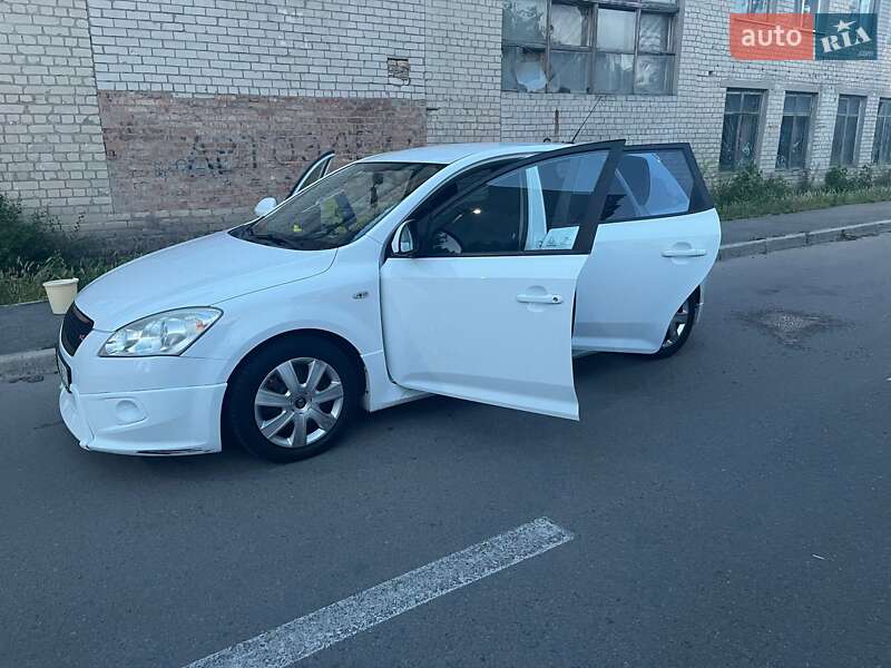 Хетчбек Kia Ceed 2007 в Дніпрі