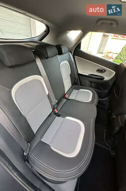 Хэтчбек Kia Ceed 2013 в 