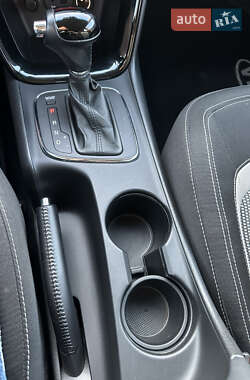 Хэтчбек Kia Ceed 2013 в 