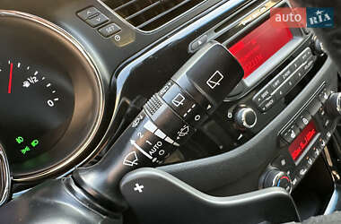 Хэтчбек Kia Ceed 2013 в 