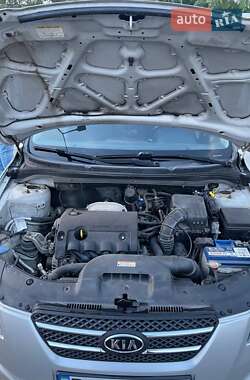 Хэтчбек Kia Ceed 2007 в 