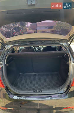 Хэтчбек Kia Ceed 2009 в 
