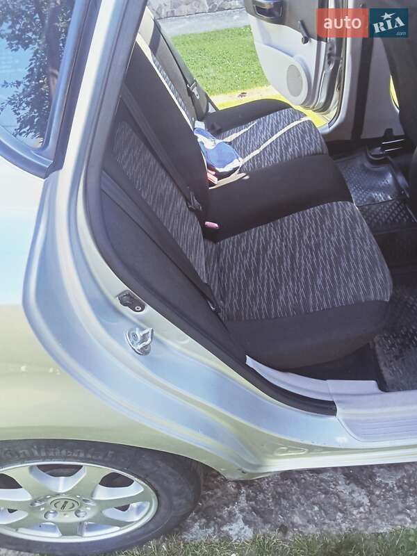 Хэтчбек Kia Ceed 2007 в Стрые