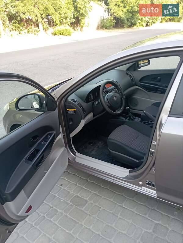 Хэтчбек Kia Ceed 2007 в Запорожье