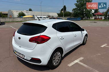 Хэтчбек Kia Ceed 2013 в 