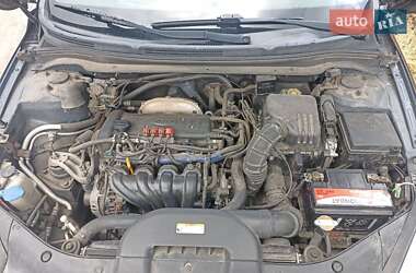 Хэтчбек Kia Ceed 2008 в 