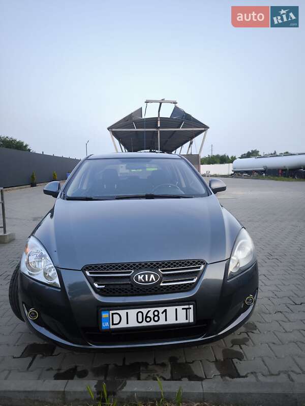 Хэтчбек Kia Ceed 2008 в Виноградове
