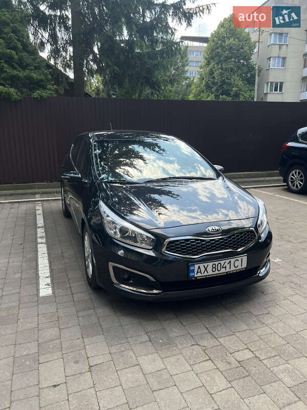 Хэтчбек Kia Ceed 2017 в Львове