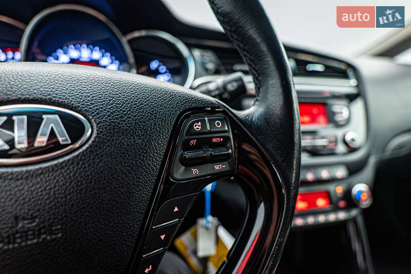 Хетчбек Kia Ceed 2016 в Києві