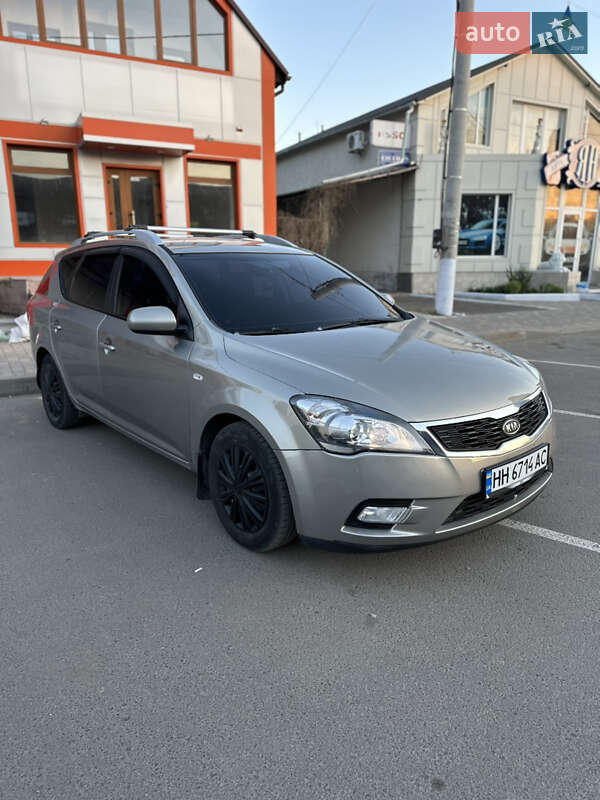 Kia Ceed 2012