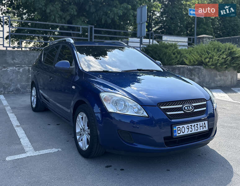Универсал Kia Ceed 2009 в 