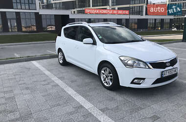 Универсал Kia Ceed 2011 в Рогатине